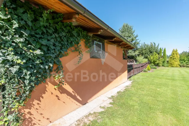 Vila Česká Kanada JC 0145