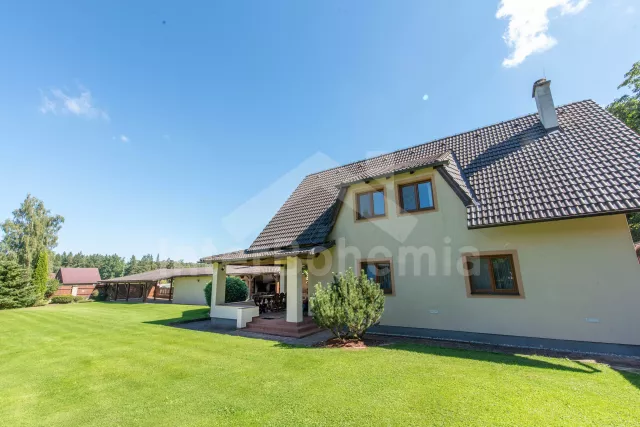 Vila Česká Kanada JC 0145