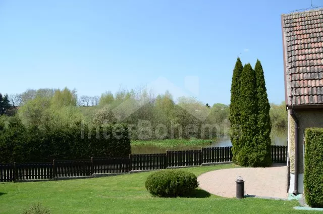 Chalupa Třeboňsko JC 0180