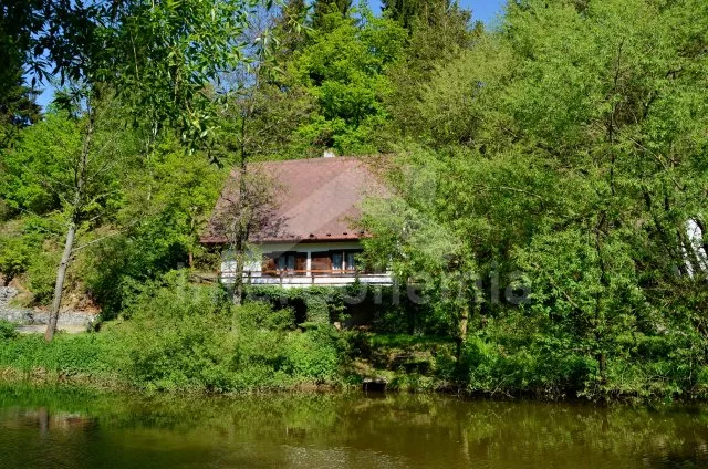 Chata Česká Kanada JC 0198