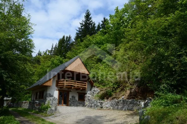 Chata Česká Kanada JC 0199