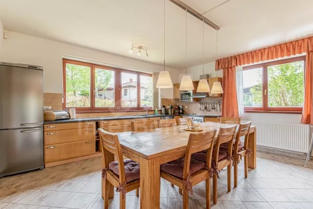 Villa Bohemian Canada JC 0221