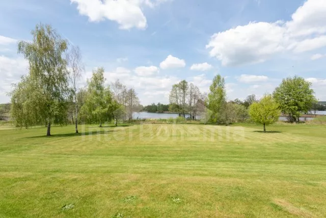 Villa Bohemian Canada JC 0221