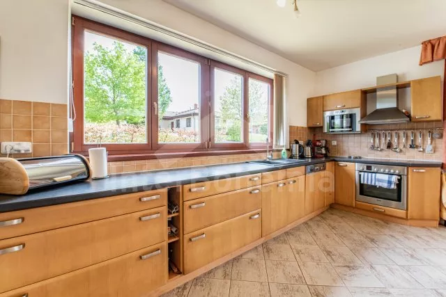 Villa Bohemian Canada JC 0221