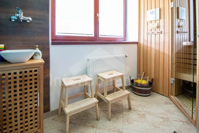 Villa Bohemian Canada JC 0221