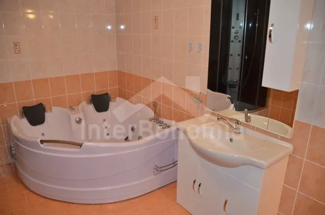 Farmhouse Spa triangel KH 0007