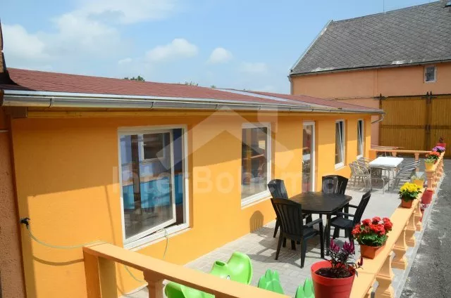 Farmhouse Spa triangel KH 0007