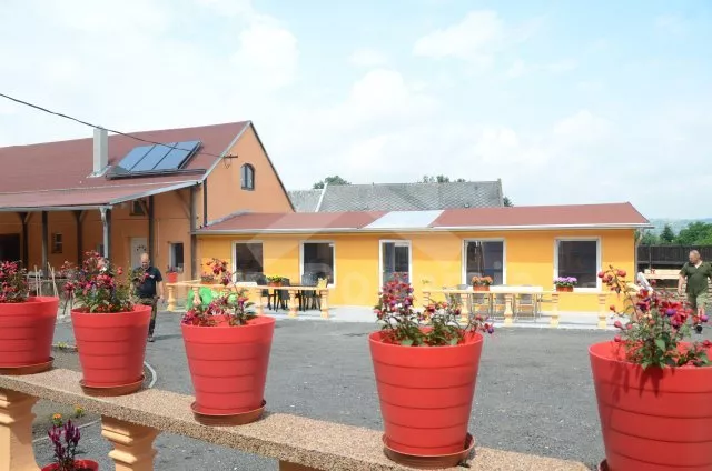 Farmhouse Spa triangel KH 0007