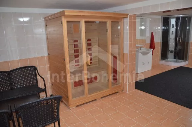 Farmhouse Spa triangel KH 0007