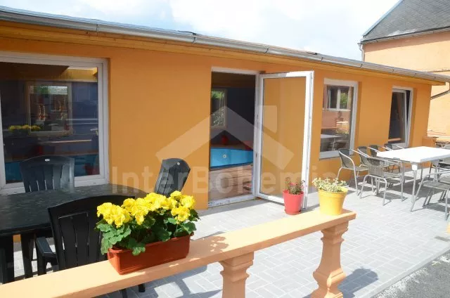 Farmhouse Spa triangel KH 0007