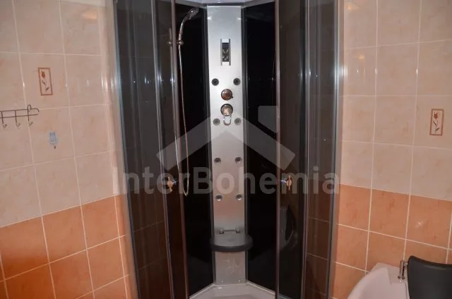 Farmhouse Spa triangel KH 0007