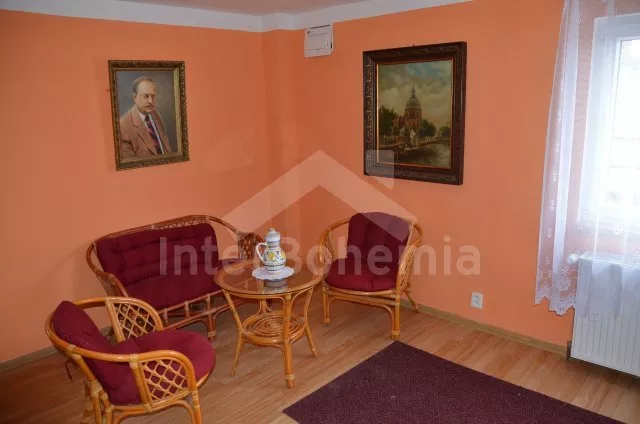 Farmhouse Spa triangel KH 0007