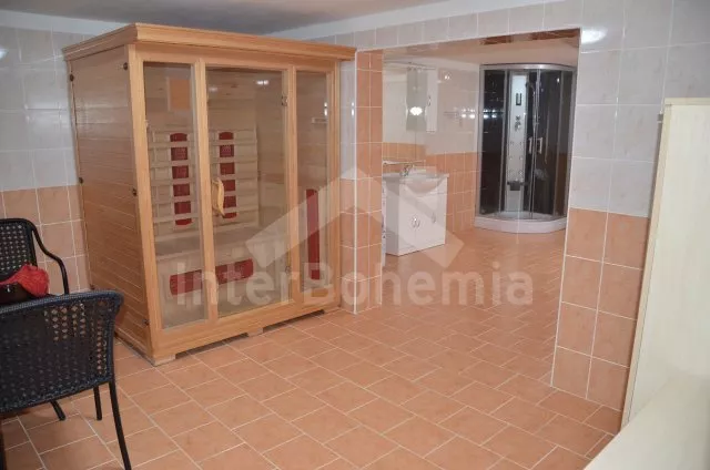 Farmhouse Spa triangel KH 0007