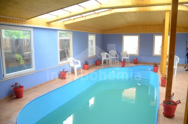 Farmhouse Spa triangel KH 0007