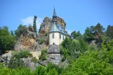 Zámek Hrubá Skála