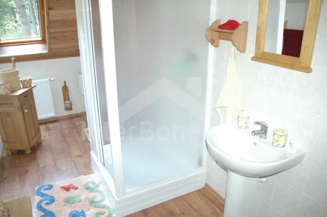 Boswachtershuis Krivoklat burcht en omgeving ZC 0169