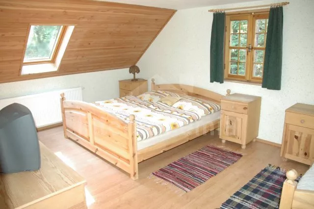 Boswachtershuis Krivoklat burcht en omgeving ZC 0169