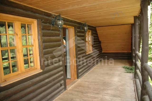 Boswachtershuis Krivoklat burcht en omgeving ZC 0169