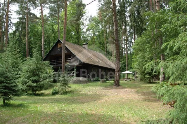 Boswachtershuis Krivoklat burcht en omgeving ZC 0169