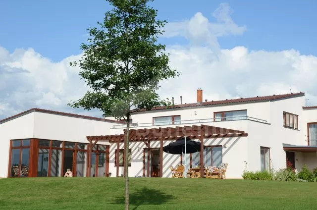 Villa Bohemian Canada JC 0714