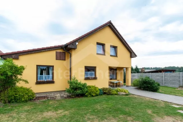 Vila Česká Kanada JC 0769