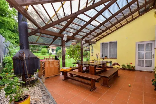 Domek Praha a okolí - Mníšek pod Brdy OP 0317