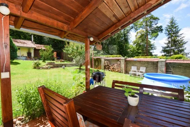 Domek Praha a okolí - Mníšek pod Brdy OP 0317