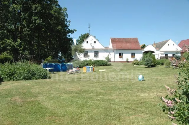 Farmhouse Trebon and Surroundings JC 0016