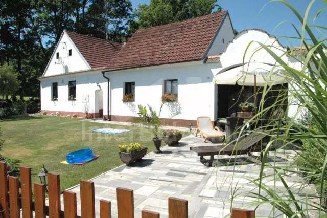 Farmhouse Trebon and Surroundings JC 0016