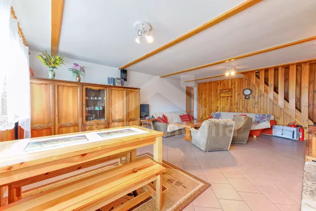 Bungalow Krivoklat burcht en omgeving OP 0104