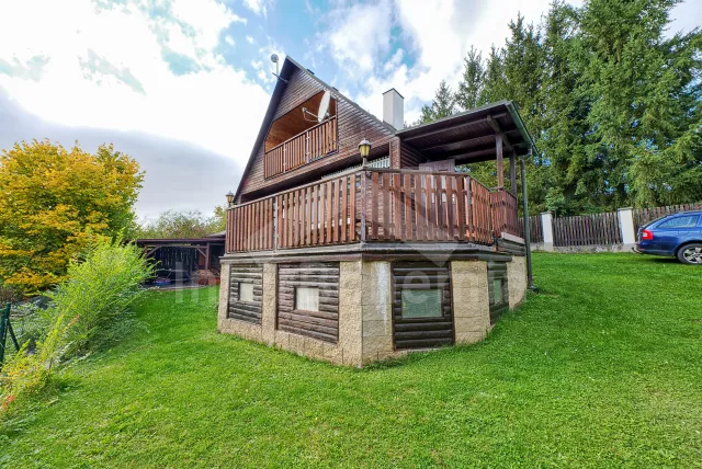 Bungalow Krivoklat burcht en omgeving OP 0104