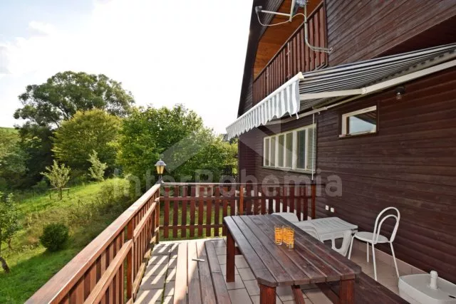 Bungalow Krivoklat burcht en omgeving OP 0104