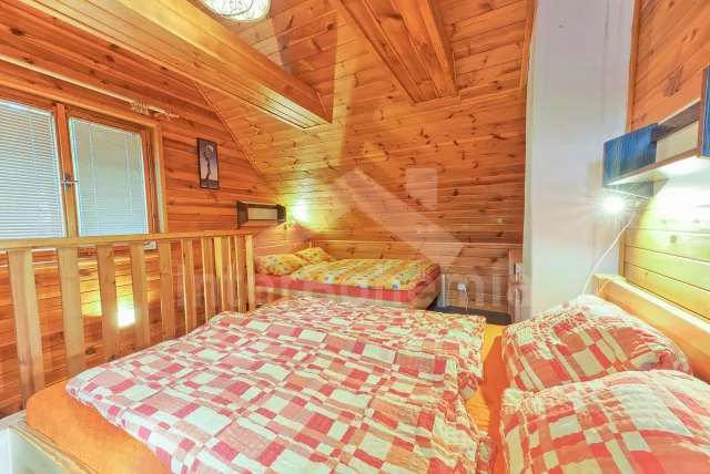 Bungalow Krivoklat burcht en omgeving OP 0104