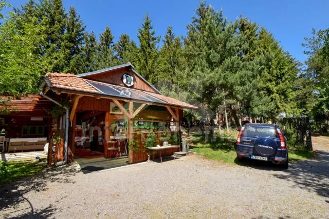 Chata Moravský kras - Lhota u Lysic JM 0038