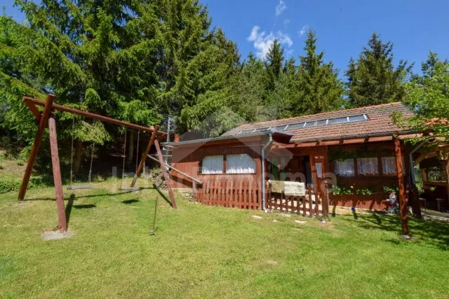 Chata Moravský kras - Lhota u Lysic JM 0038