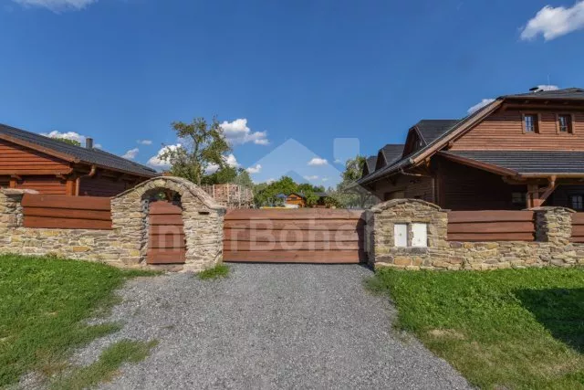 Chata Moravský kras - Čebín (Kuřim) JM 0044