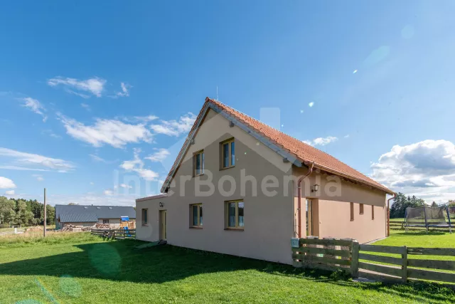 Chalupa Třeboňsko - Hranice JC 0443