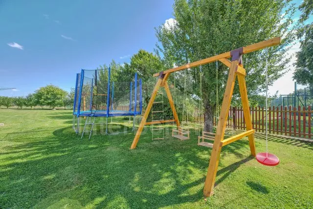 Chalupa Posázaví - Hněvkovice OP 0128