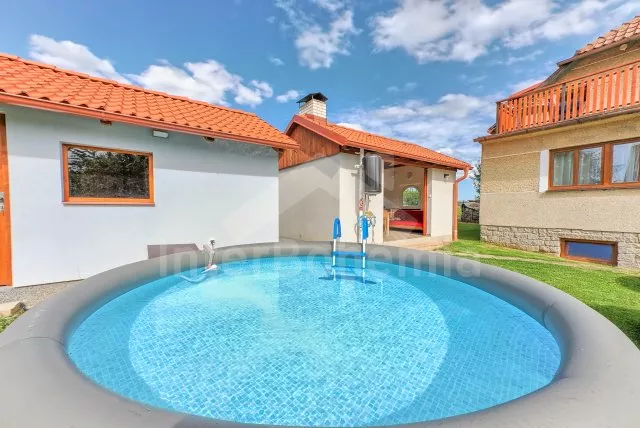 Chalupa Posázaví - Hněvkovice OP 0128