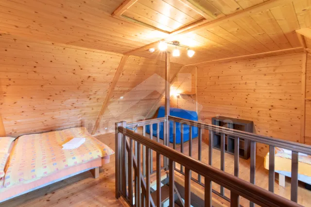 Chalupa Česká Kanada JC 0041