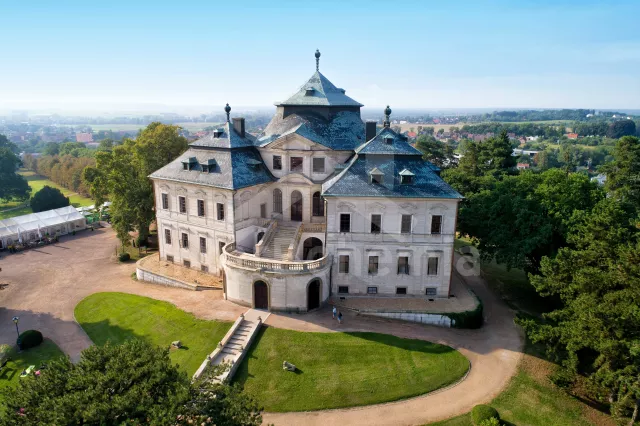 Zámek Karlova Koruna v Chlumci nad Cidlinou