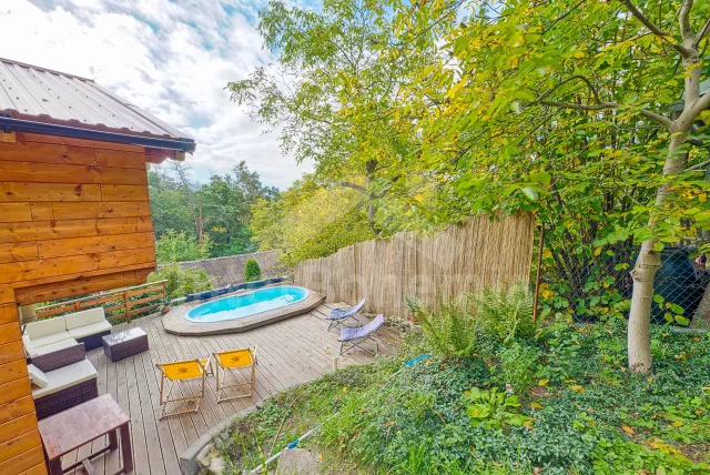 Chata Praha a okolí - Petrov OP 0062