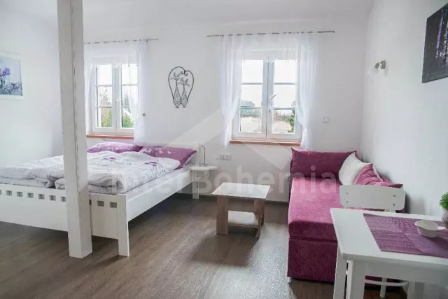 Druhý pokoj (fialový)