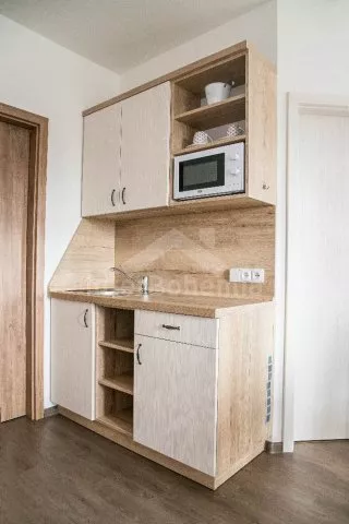 Druhý pokoj (fialový)