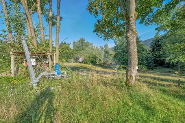 Prolézačky, houpačky a skluzavka pro děti