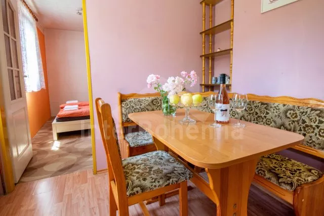 Chalupa České středohoří - Levín OP 0082