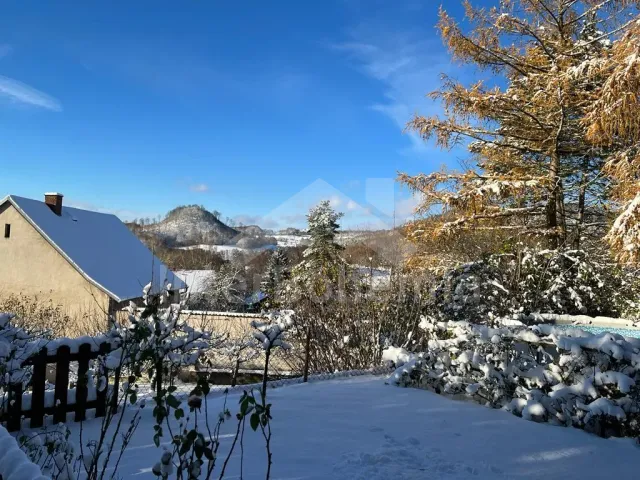 Chalupa České středohoří - Levín OP 0082