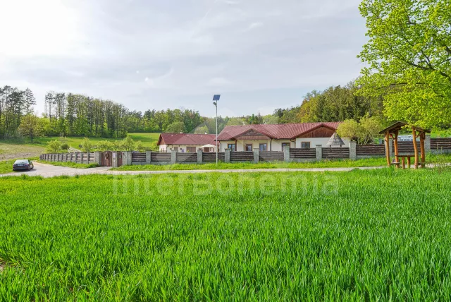 Chata Písek a okolí - Kukle (Tálín) JC 0476