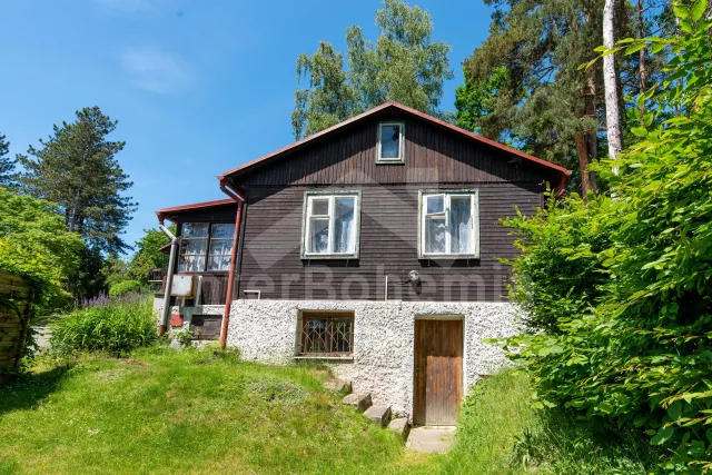 Chalet Slapy Dam OP 0148