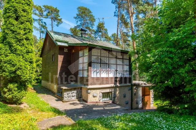 Chalet Slapy Dam OP 0149